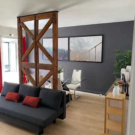 Spacious Steps From Bica Elevator For Families & Friends * Lisboa