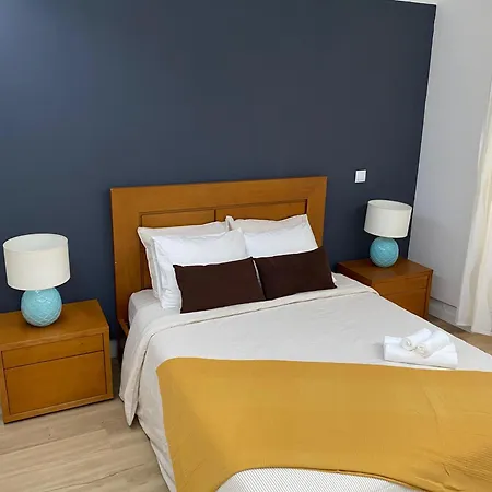 Spacious Steps From Bica Elevator For Families & Friends Apartman