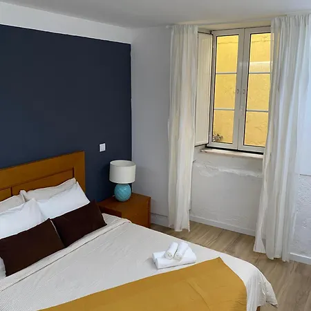 Spacious Steps From Bica Elevator For Families & Friends Apartman