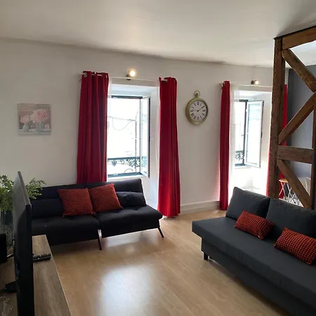 Apartman Spacious Steps From Bica Elevator For Families & Friends