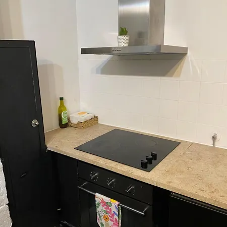 Spacious Steps From Bica Elevator For Families & Friends Apartman