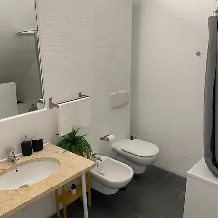 Spacious Steps From Bica Elevator For Families & Friends Apartman
