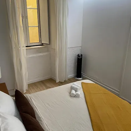 Spacious Steps From Bica Elevator For Families & Friends *