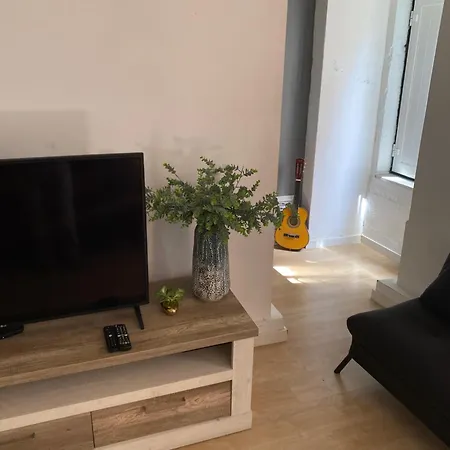 Apartman Spacious Steps From Bica Elevator For Families & Friends *